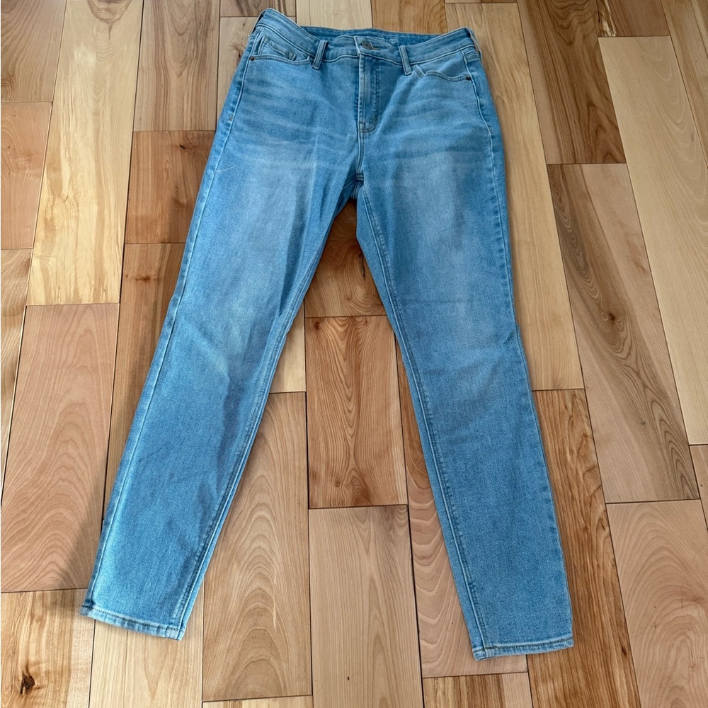 Old Navy Light Blue Rockstar Women's Skinny Jeans size 10